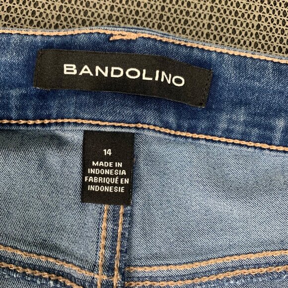 Bandolino Amy Jeans Womens Size 14 Blue jeans Denim Straight Leg Mid Rise - Picture 5 of 9